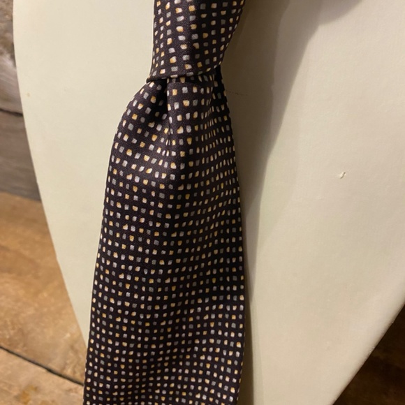 Vintage 100% Silk Tie by Jim Thompson in Brown, Beige, Gold, and Silver - Picture 3 of 4